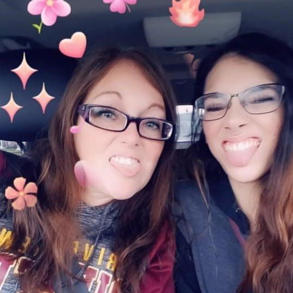 Meet your Posher, Alyssa